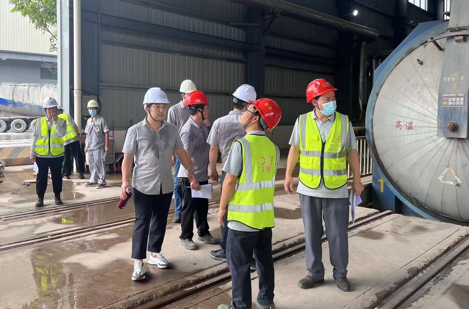 廣東粵構(gòu)扎實(shí)開展月度安全檢查，筑牢安全生產(chǎn)防線